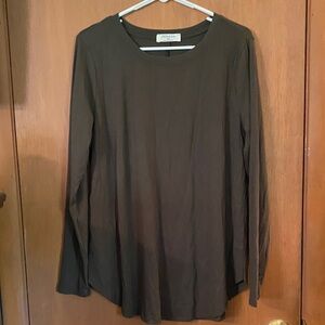 Zenana Dark Green Long Sleeve Tee
